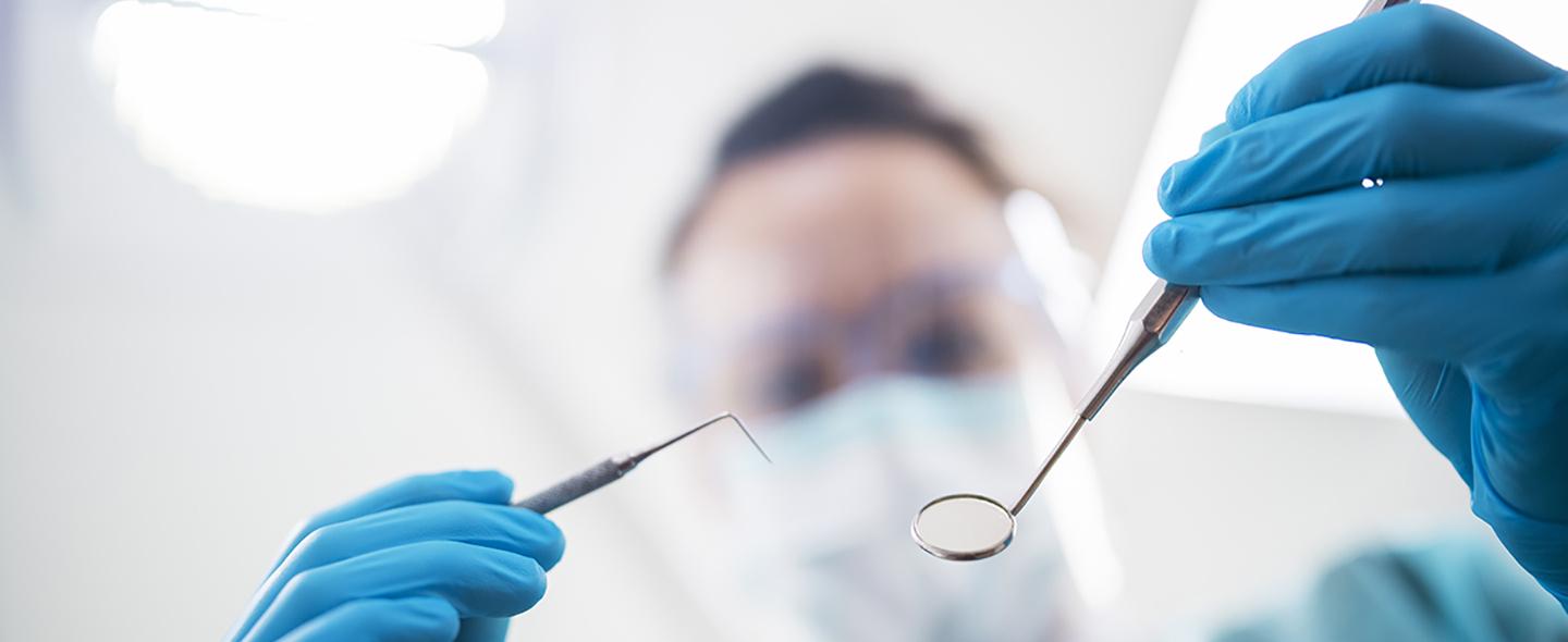 Hammaslääkäri vastaanotolla