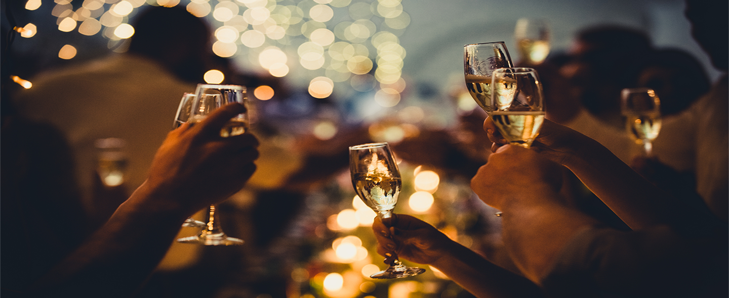 Juhlamaljoja kohotetaan