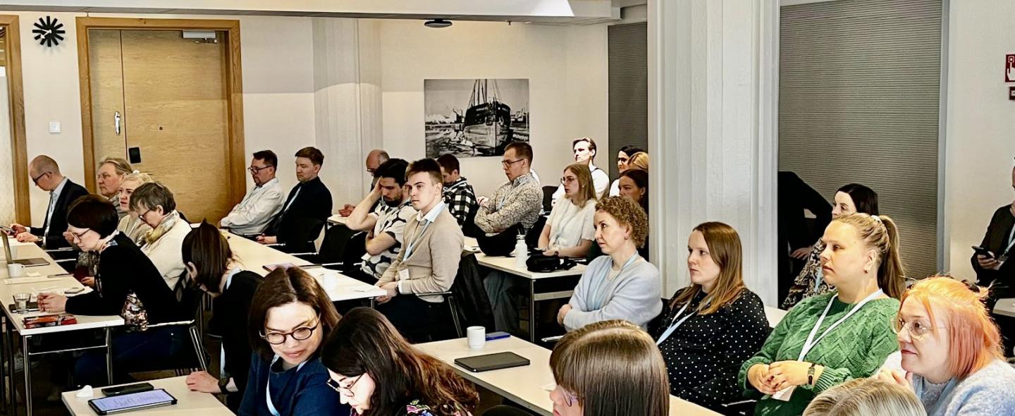Valtuutettuja Hammaslääkäriliiton kevätvaltuuston kokouksessa